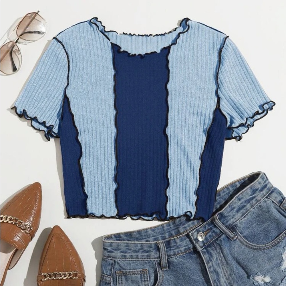 CROPPED TEE